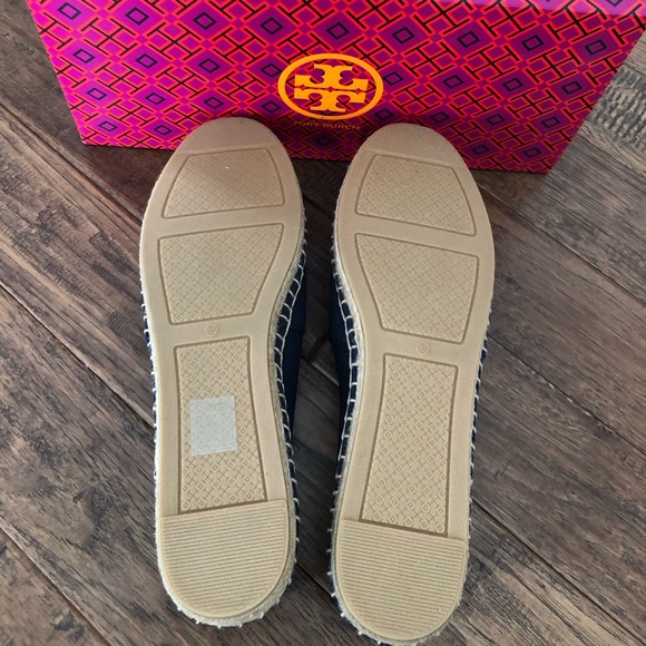 NWT Tory Burch Poppy Logo Espadrille Flat Navy - Picture 5 of 7
